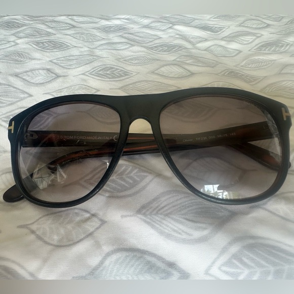 Tom Ford Olivier TF236 Sunglasses - Used with scratches!! - Picture 3 of 14